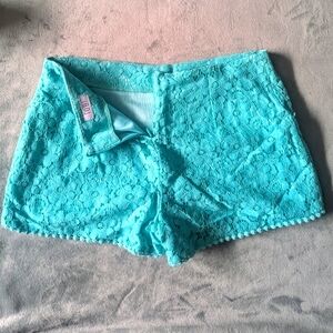 Tobi Aqua Lace Back Zip Shorts Lined with Pockets size Small